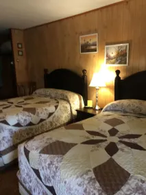 Cave Mountain Motel - Rom