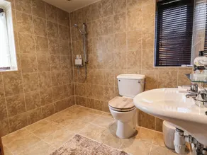 Dolphin Bach - Baño
