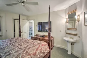 Nestlenook Victorian Condo ~6 Mi to Attitash! - Zimmer