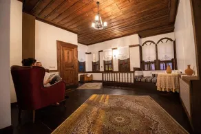 KÜRKÇÜ KONAK - Lobby sitting area