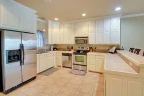 Pool & Lake Hamilton Access: Hot Springs Condo! - Intérieur