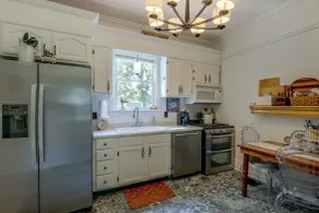 Shop, Dine, Explore Dtwn! Walkable Farmington Home - Interior