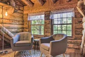 Secluded Cabin w/ Spacious Kitchen & Dining Area! - Interiör