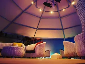 C Hotel - Restaurant