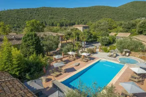 Logis Hôtel Restaurant Le Pradinas - Pool