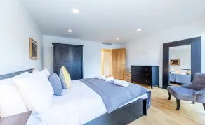 1 Bedroom Stylish Apartment near Regents Park FREE WIFI & AIRCON by City Stay Aparts London - Værelse