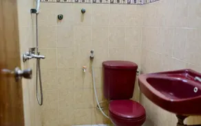 Garuda Setia Hotel - Badezimmer