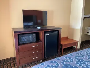 La Grange Executive Inn and Suites - Værelse