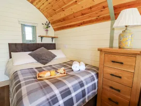 Meadow View - Room