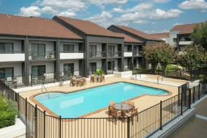 Courtyard by Marriott Dallas-Fort Worth/Bedford - Piscine