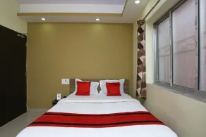 OYO 5718 Pratiksha Guest House - Rom