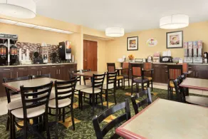 Super 8 by Wyndham Westminster Denver North - Restaurant