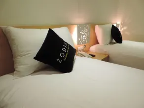 Zodiak Kebonjati by KAGUM Hotels - Room