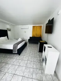 Douglas Highway Hotel - Habitación