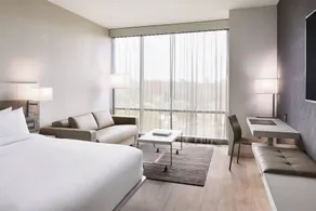 AC Hotel by Marriott Charlotte SouthPark - Chambre