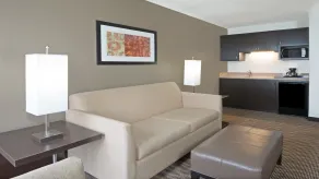 Holiday Inn Express Hotel & Suites Colby by IHG - Zimmer