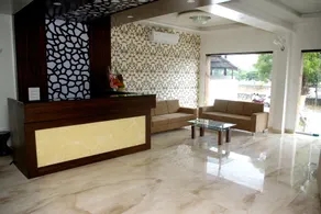 Hotel Gulmohar Pride - Reception