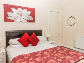 Gwylan Apartment - Room