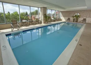 Embassy Suites Buffalo - Piscine
