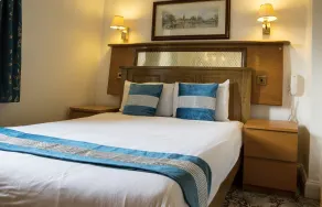 Aspen Hotel - Room