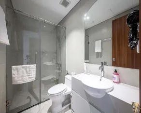 Landmark 81 Skyscraper - Bathroom