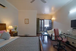 Perch Arbor Suites - Room