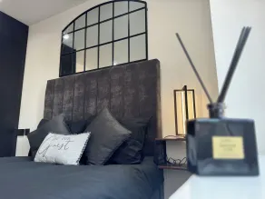 Luxury 2-Bed Ensuite with Free Parking & 15 Mins to Heathrow - Værelse
