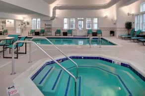 Residence Inn by Marriott Richmond Chester - Piscine