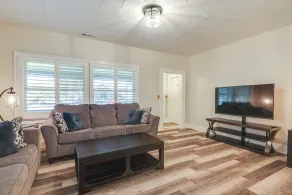Sunny Turlock Cottage: Walk to Downtown! - Intérieur