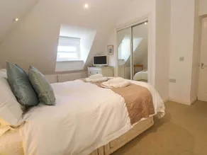 Meridian - Habitación