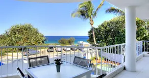 La Mer Sunshine Beachfront - Vistas desde la habitación