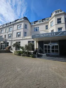Trouville Bournemouth - OCEANA COLLECTION - Image 1
