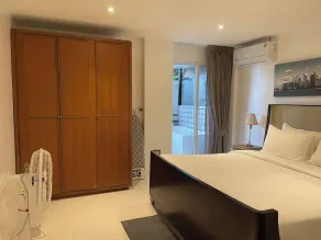B11 Sunset Plaza Partial Seaview 1 Bedroom 1 Bathroom With Large Jaguzzi - Room