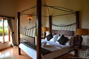 La Montagne Guest Lodge - Chambre