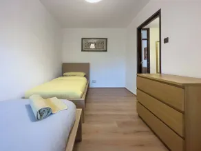 Beautiful Central duplex Flat, 2 Bedroom & Balconies, excellent transport links to Landmarks - Camera