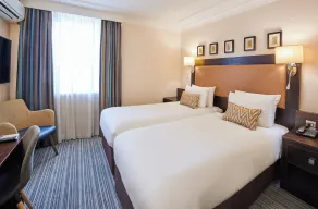 Thistle London Heathrow Terminal 5 - Room