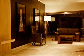 Melange Luxury Serviced Apartments - Lobby sitting area