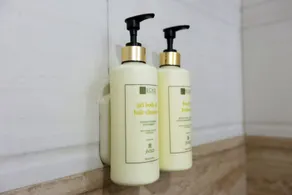 ECKO Sterling Inn Near Bangalore International Airport - Bathroom