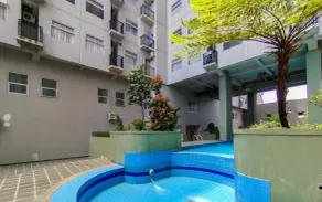 The Nifty Nook 2Br At Grand Asia Afrika Apartment - Piscina