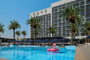 Rove Al Marjan Island - Piscina