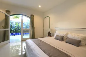 Singgah Villas Seminyak - Chambre