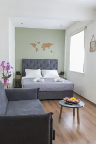 The Athens Version Luxury Suites - Room