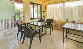 Morjim Pride Hotel with Swimming Pool near Morjim Beach - Restaurant