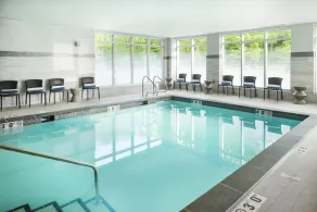 Hampton Inn & Suites Bridgewater - Piscina