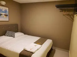 Enrich Hotel Setia Alam by uBook - Zimmer