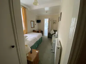 Pickwicks Guest House - Rum