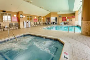 Drury Inn & Suites Indianapolis Northeast - Piscine