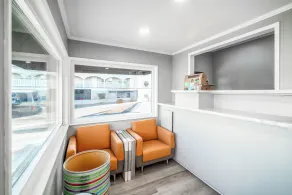 Pacific Inn and Suites - Hall