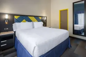 Days Hotel by Wyndham North Bergen - Chambre