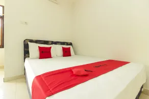 RedDoorz @ Malalayang Manado - Room